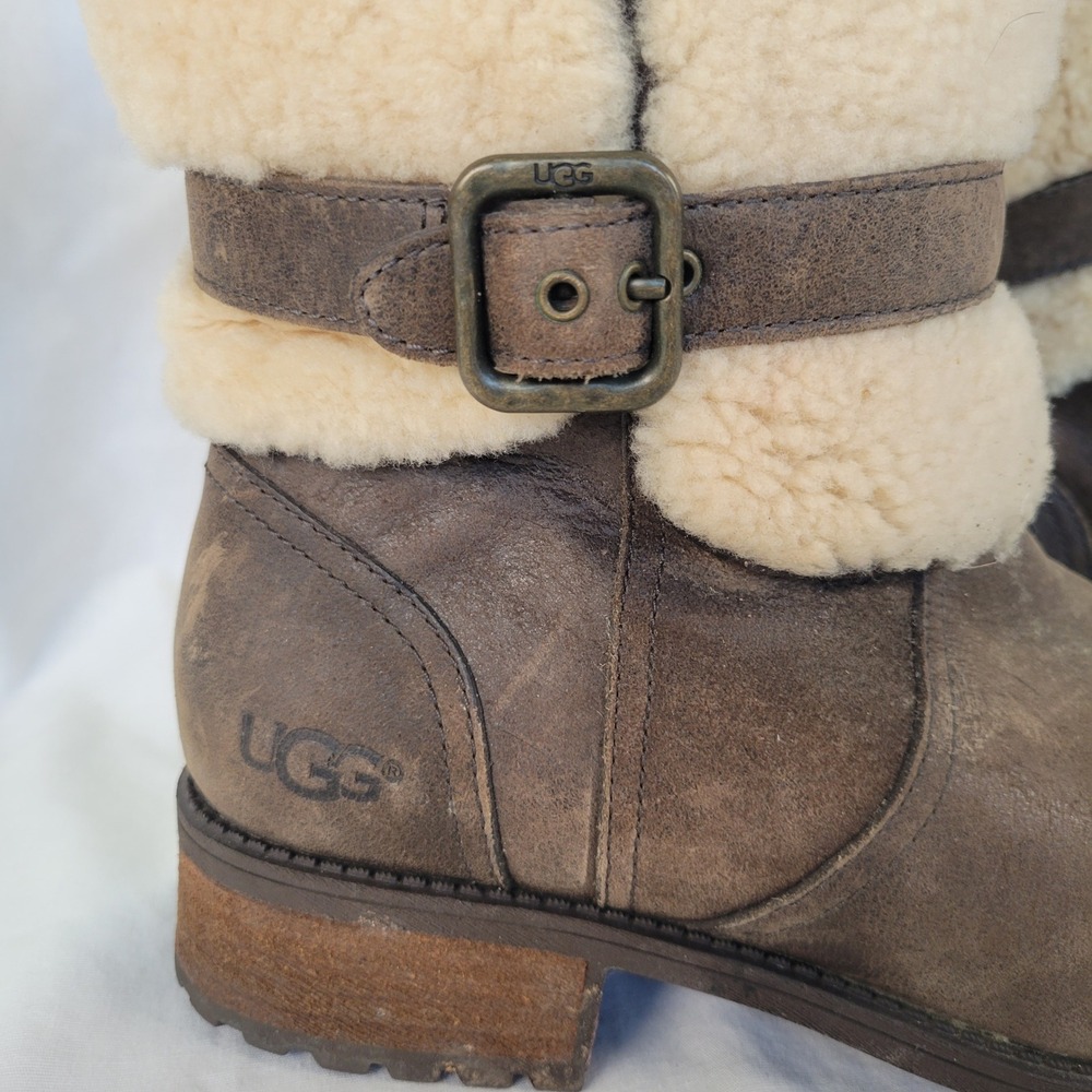 UGG Blayre II Women's Brown Suede Sheepskin Lined Zip Buckle Boots Size 8.5 Moto
